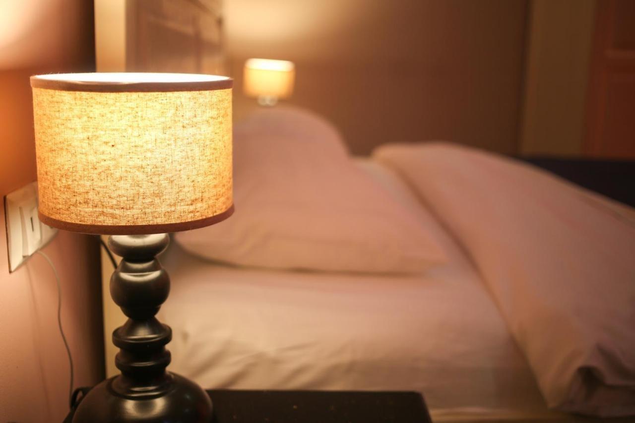 Dolabauri Hotel ティビリシ エクステリア 写真